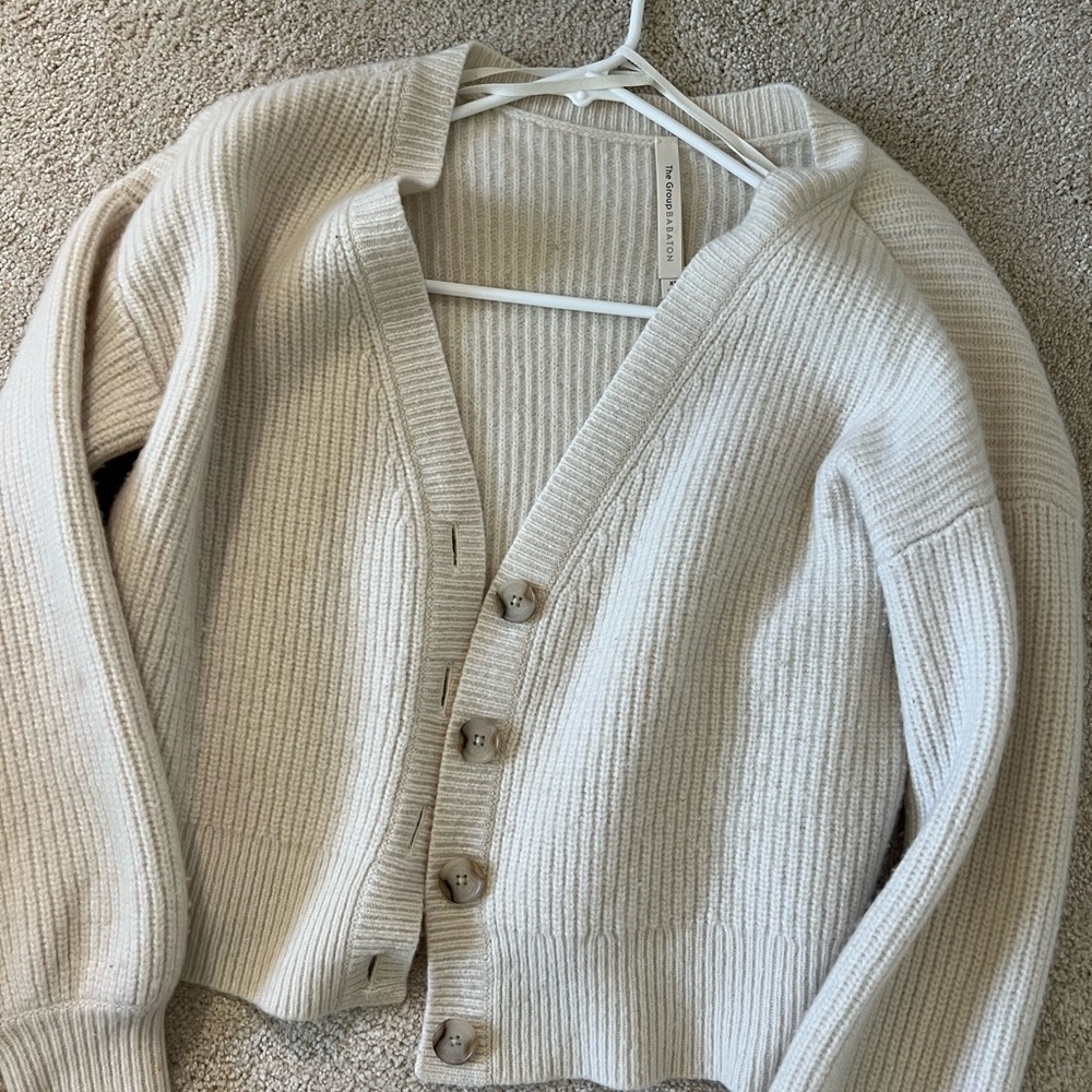 Aritzia The Group Babaton Lagoon Cardigan in Oak XS